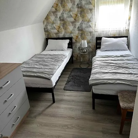 Сasa de vacaciones In 41050 Balatonkeresztúr